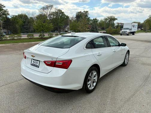 Summit White 2023 Chevrolet Malibu FWD 1LT