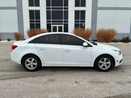 2015 Chevrolet Cruze 1LT