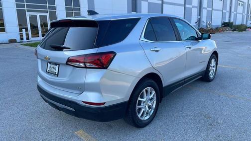 Silver Ice Metallic 2022 Chevrolet Equinox 1LT