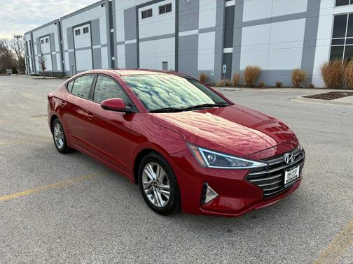 2020 Hyundai ELANTRA SEL