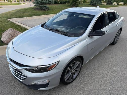 2022 Chevrolet Malibu FWD LT