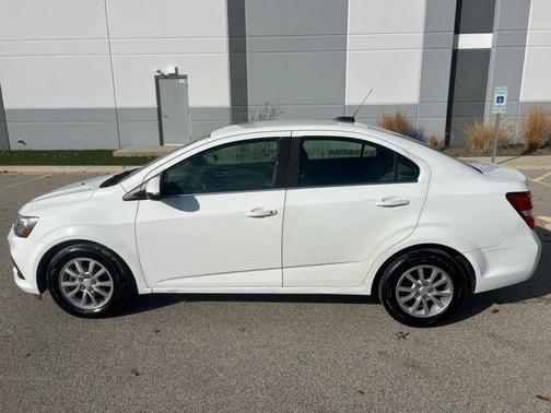 2017 Chevrolet Sonic LT