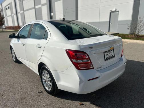 2017 Chevrolet Sonic LT