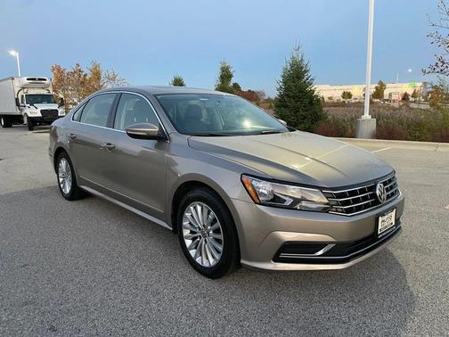 2016 Volkswagen Passat 1.8T SE