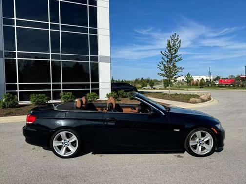 2009 BMW 335 335i Convertible 2D