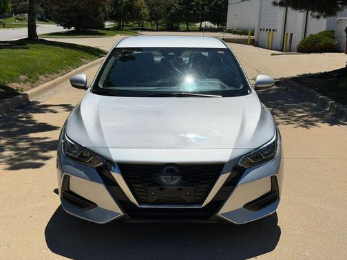 Brilliant Silver Metallic 2023 Nissan Sentra SV