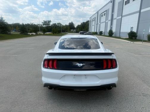 2020 Ford Mustang EcoBoost