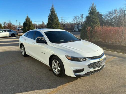 2017 Chevrolet Malibu 1LS
