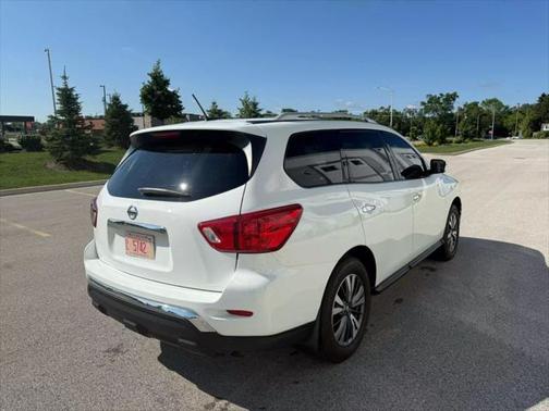2017 Nissan Pathfinder S
