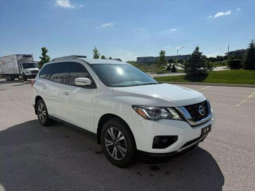 2017 Nissan Pathfinder S
