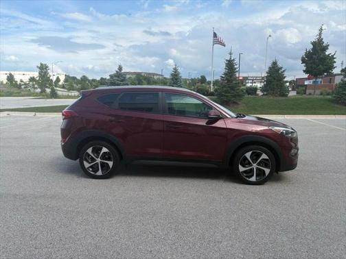 2016 Hyundai TUCSON Sport