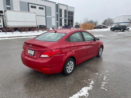 2017 Hyundai Accent SE