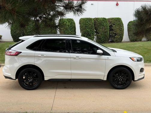 Star White Metallic Tri-Coat 2020 Ford Edge ST