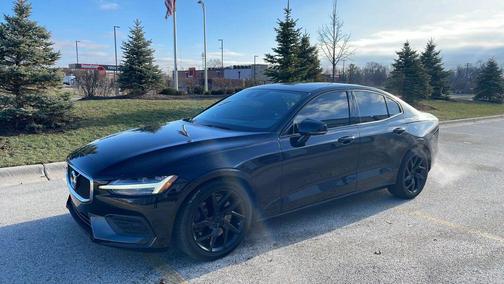 2019 Volvo S60 T6 Momentum