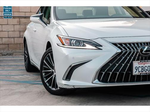 2022 Lexus ES 350 Base