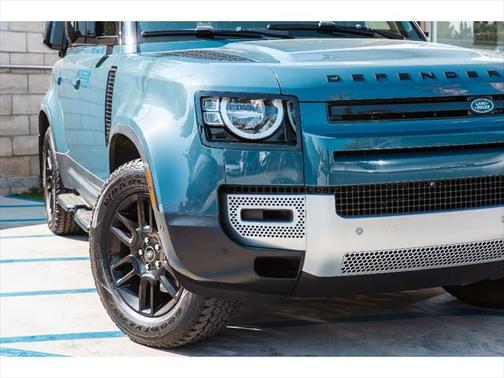 2022 Land Rover Defender S