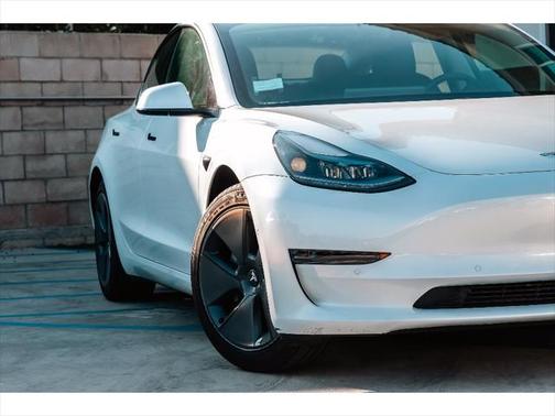 2020 Tesla Model 3 Standard Range Plus