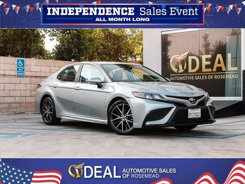 2022 Toyota Camry SE
