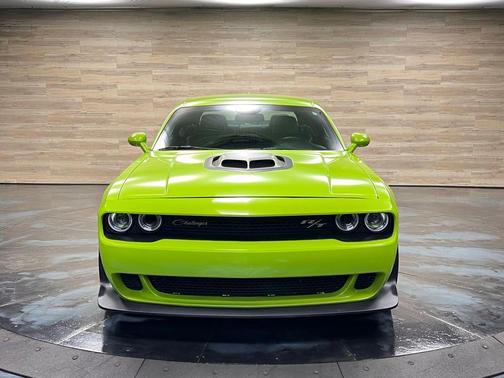 Sublime Metallic Clearcoat 2023 Dodge Challenger R/T Scat Pack Widebody