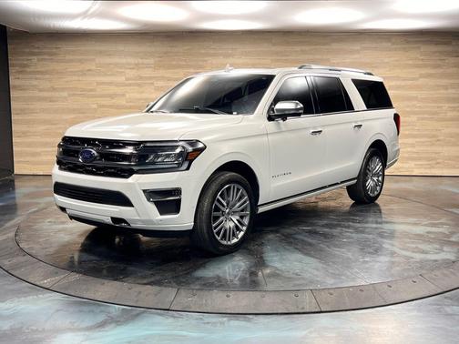 Star White Metallic Tri-Coat 2024 Ford Expedition Max Platinum