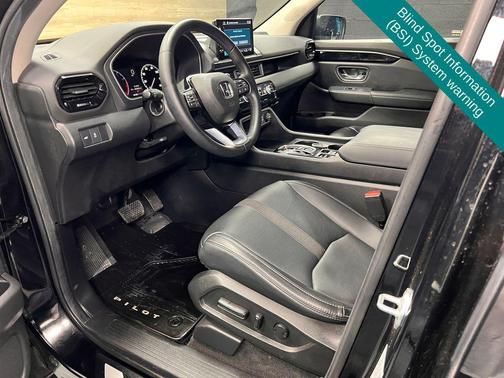 Crystal Black Pearl 2025 Honda Pilot EX-L