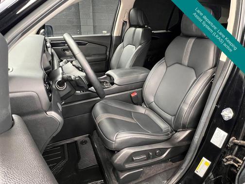 Crystal Black Pearl 2025 Honda Pilot EX-L