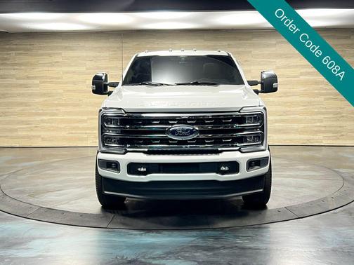 Star White Metallic Tri-Coat 2024 Ford F-250 Lariat