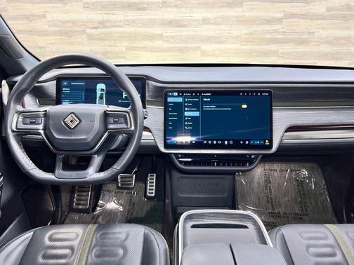 Glacier White 2024 Rivian R1T Adventure
