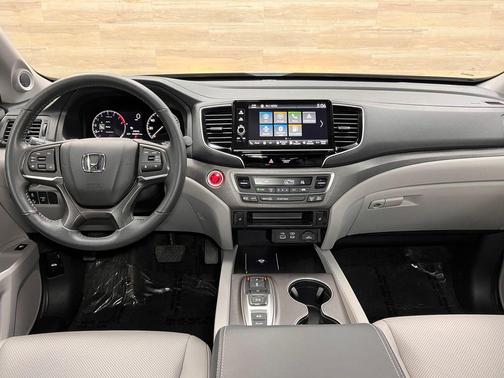 Platinum White Pearl 2024 Honda Ridgeline RTL