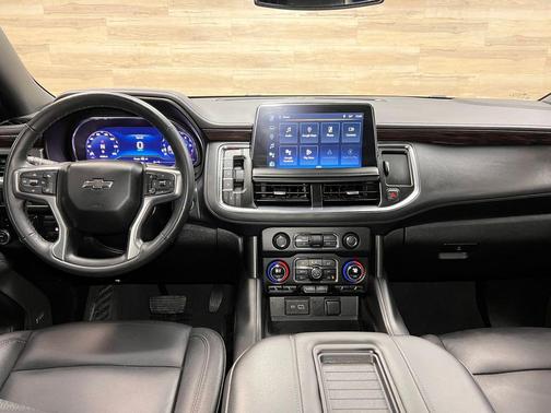 Sterling Gray Metallic 2024 Chevrolet Suburban 4WD Z71