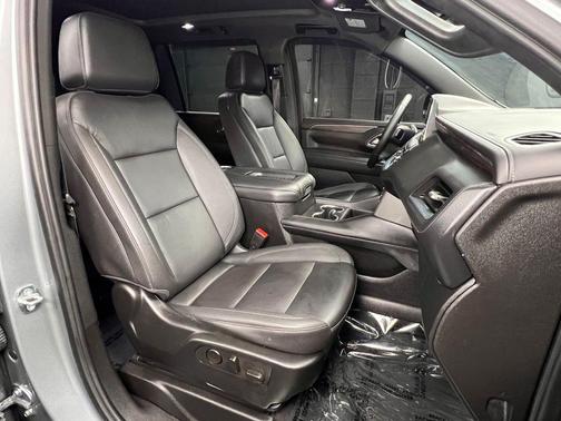 Sterling Gray Metallic 2024 Chevrolet Suburban 4WD Z71