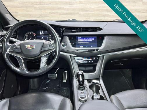 Crystal White Tricoat 2020 Cadillac XT5 Sport