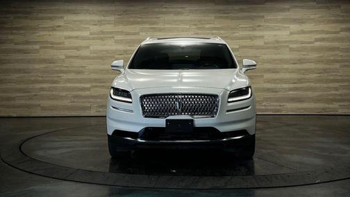 Pristine White Metallic Tri-Coat 2023 Lincoln Nautilus Reserve