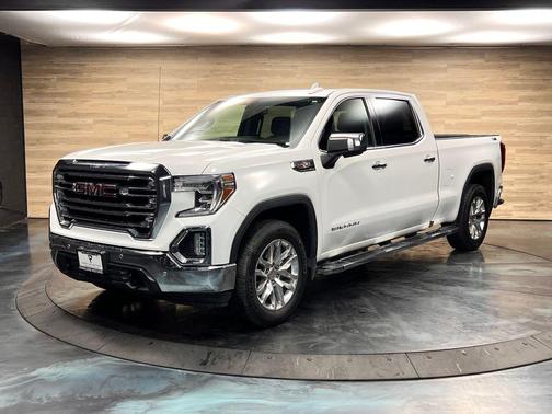Summit White 2021 GMC Sierra 1500 SLT
