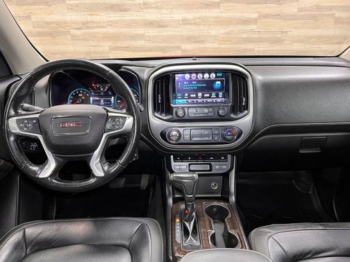 Red Quartz Tintcoat 2018 GMC Canyon SLT