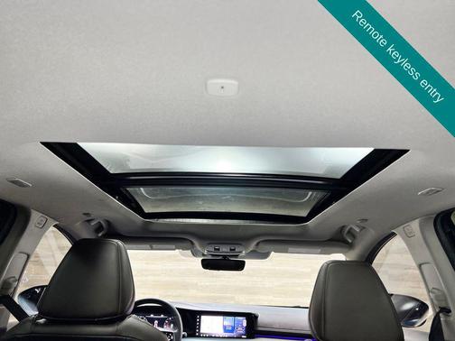 Aurora Blue Pearl Metallic/Super Black 2025 Nissan Murano Platinum