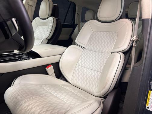 Flight Blue Clearcoat 2020 Lincoln Aviator Black Label AWD