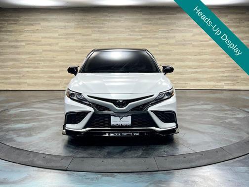 Wind Chill Pearl/Midnight Black Metallic 2023 Toyota Camry XSE