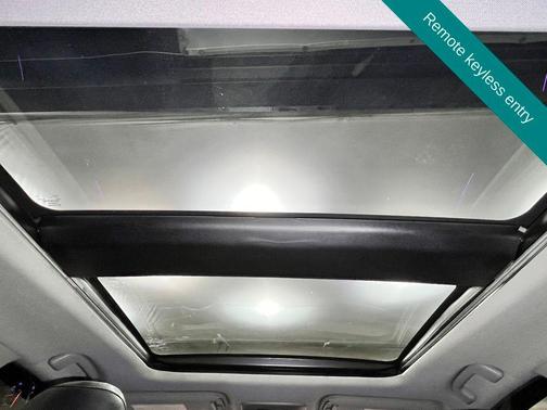 Wind Chill Pearl/Midnight Black Metallic 2023 Toyota Camry XSE