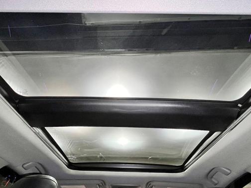 Wind Chill Pearl/Midnight Black Metallic 2023 Toyota Camry XSE