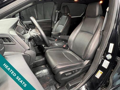 Crystal Black Pearl 2024 Honda Odyssey Sport