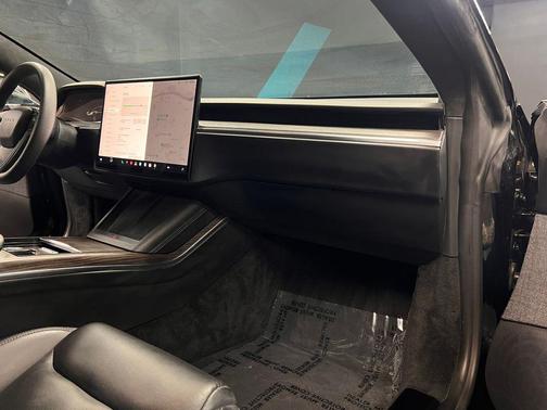 Solid Black 2022 Tesla Model S Base