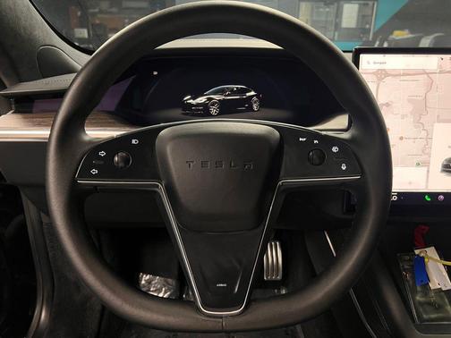 Solid Black 2022 Tesla Model S Base