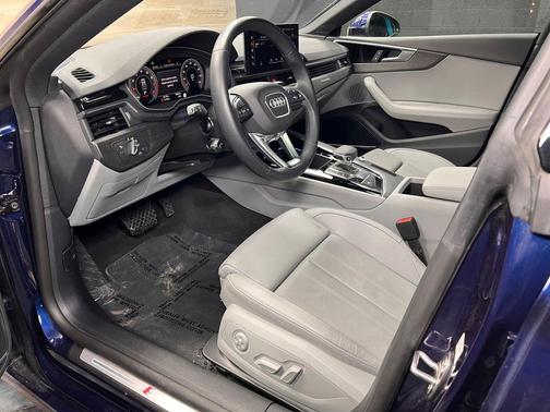 Navarra Blue Metallic 2025 Audi A5 Sportback 45 S Line Premium Plus