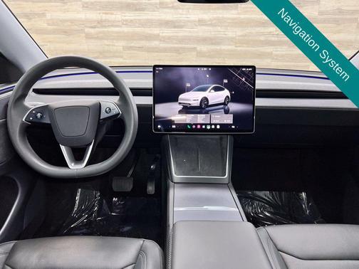 Pearl White Multi-Coat 2026 Tesla Model Y Premium Rear-Wheel Drive
