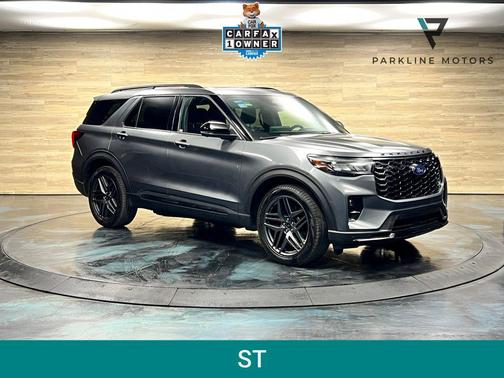 Carbonized Gray Metallic 2025 Ford Explorer ST