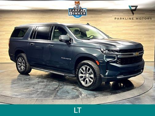 Evergreen Gray Metallic 2022 Chevrolet Suburban LT