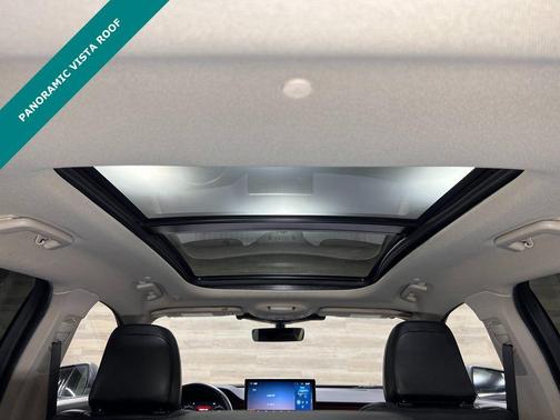 Asher Gray Metallic Clearcoat 2022 Lincoln Nautilus Reserve