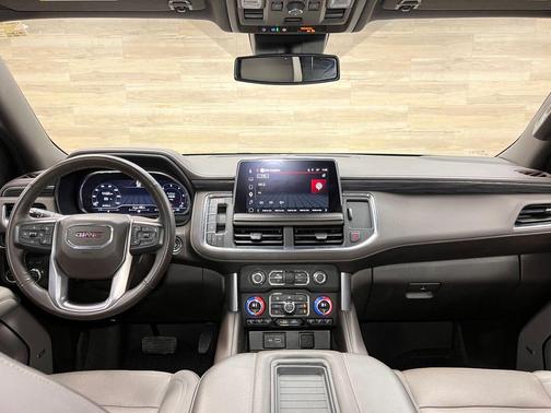 White Frost Tricoat 2023 GMC Yukon XL SLT