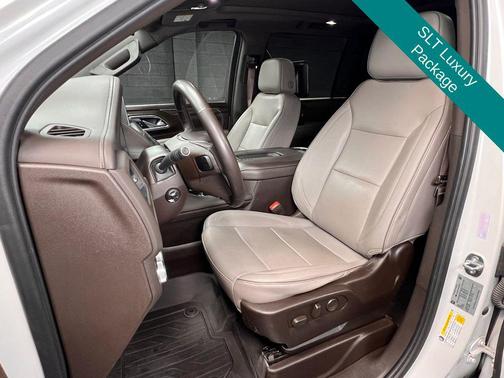 White Frost Tricoat 2023 GMC Yukon XL SLT